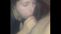 Русская шлюха Маша любит сосать и трахаться домашнее любительское
