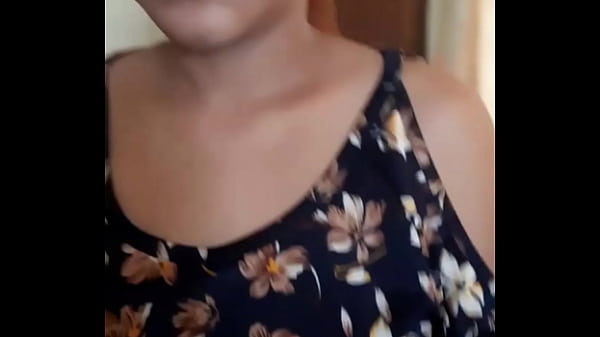 Le dejé el culo lleno de leche a la casada tetona